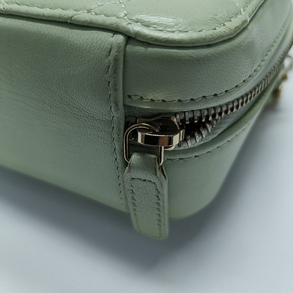 SURPIQUE Quilted Lambskin Green