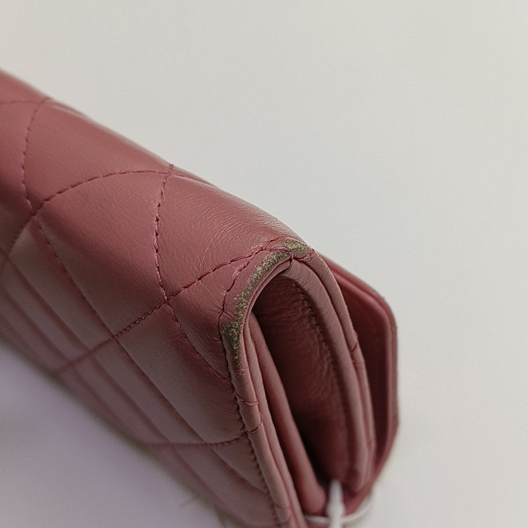 Quilted Lambskin Wallet Pink