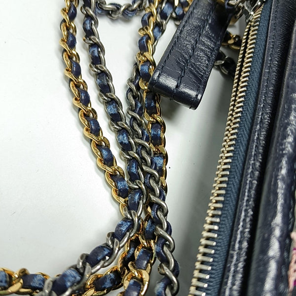 Authenticated pre-owned  GABRIELLE Small Quilted Wool Blue - Shoulder Bag at Looply