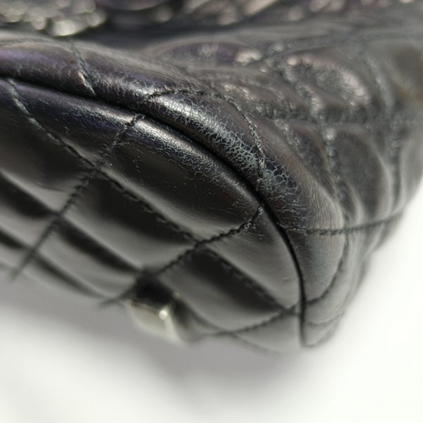 MOUNTAIN Quilted Calfskin Black