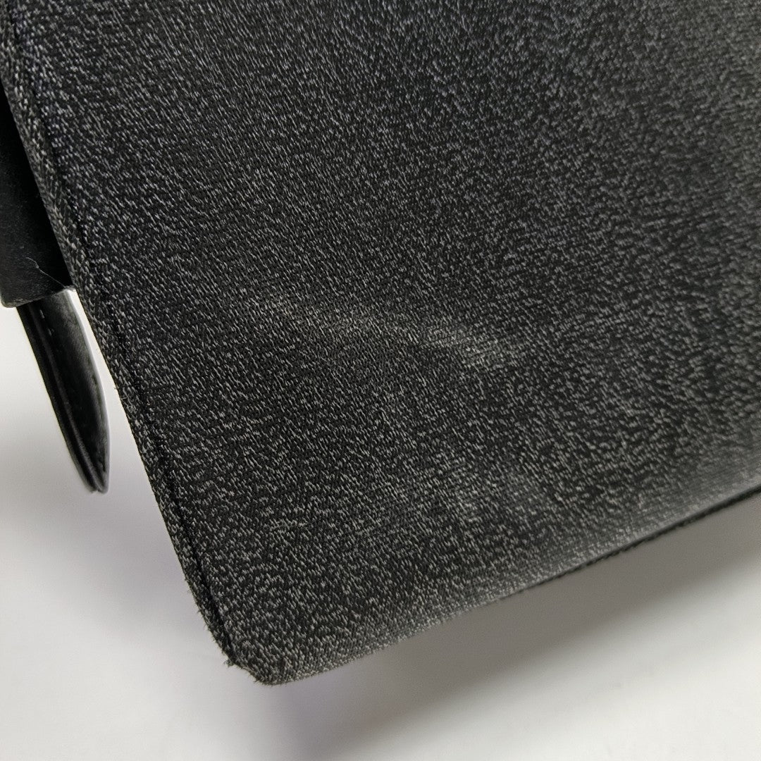 Canvas Black