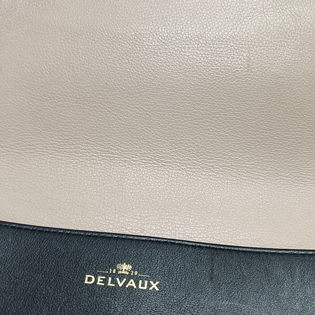 Madame Calfskin Black