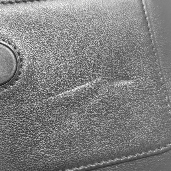 BVLGARI LOGO Piel de becerro acolchada negra