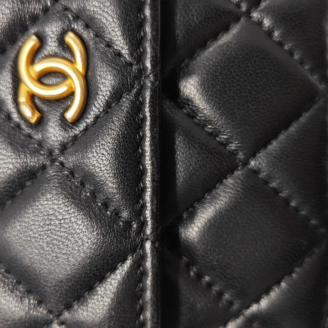 Quilted Lambskin Shoulder Bag Black