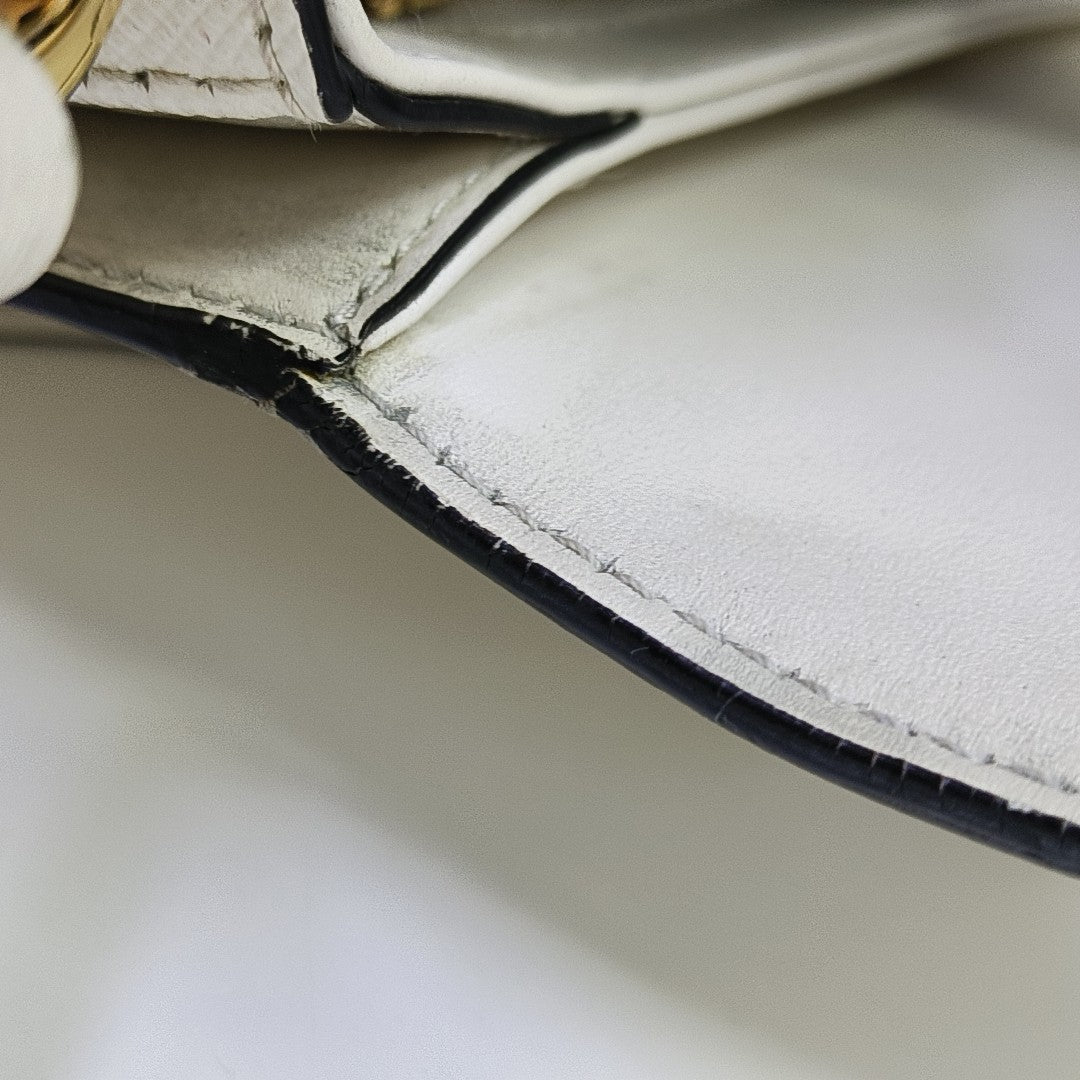 Emblème Calfskin White