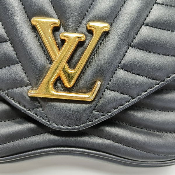 NEW WAVE PM Quilted Calfskin Black
