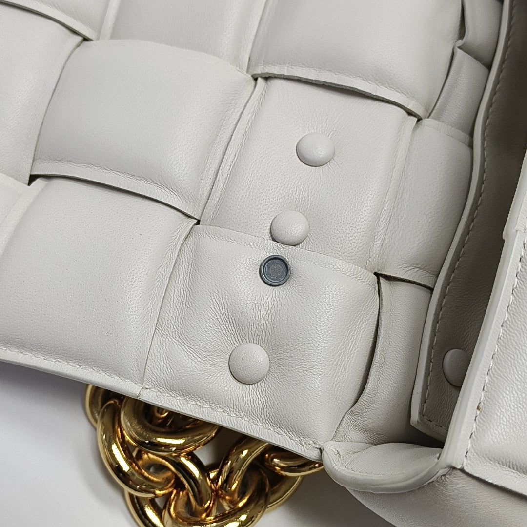 Cassette Medium Lambskin White