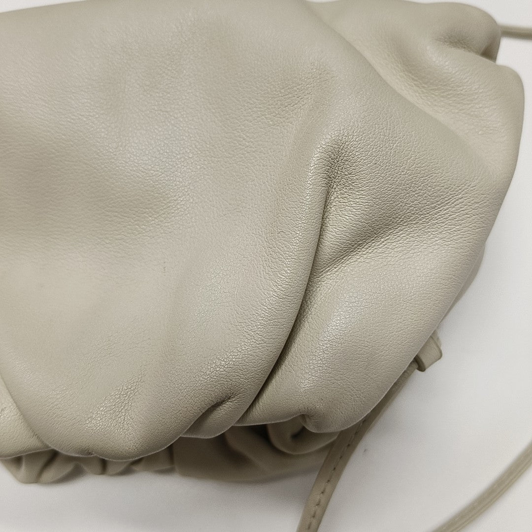 The Pouch Mini Lambskin White