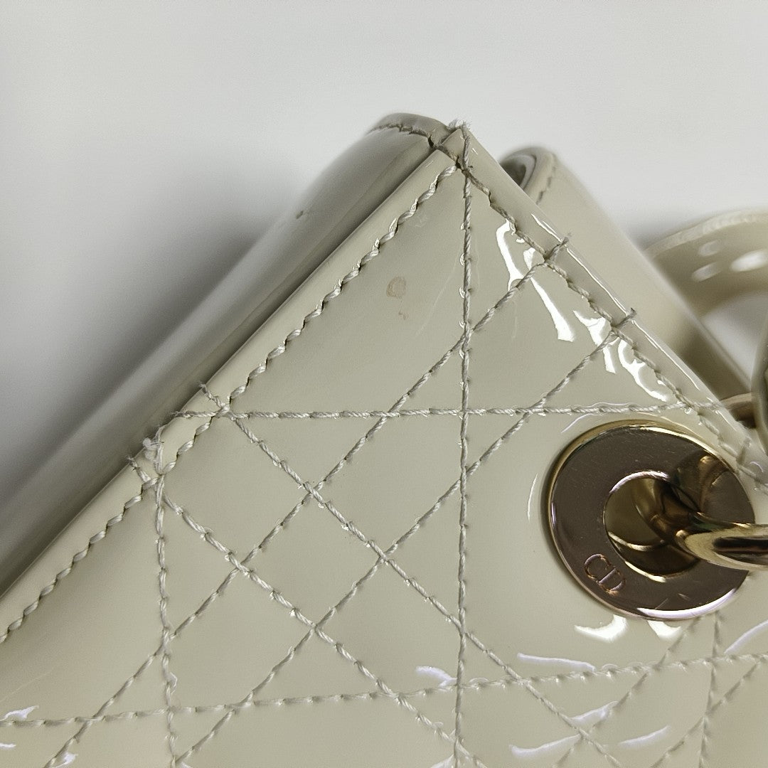 Lady D-Joy Super Mini Cannage Patent Leather White