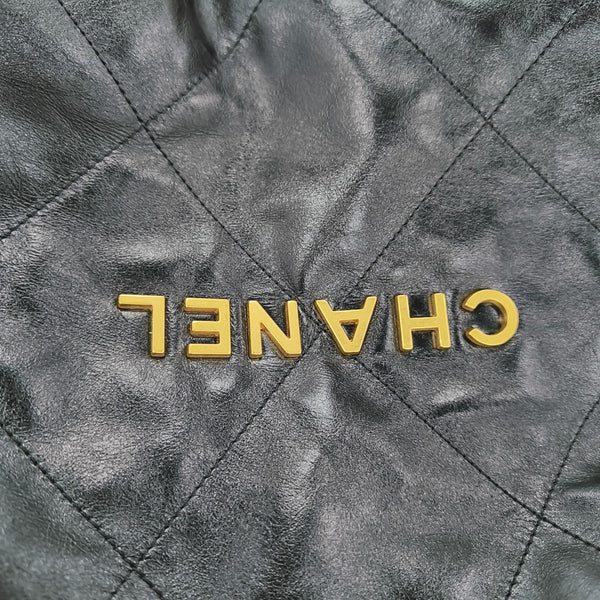 CHANEL 22 Small Quilted Calfskin Black