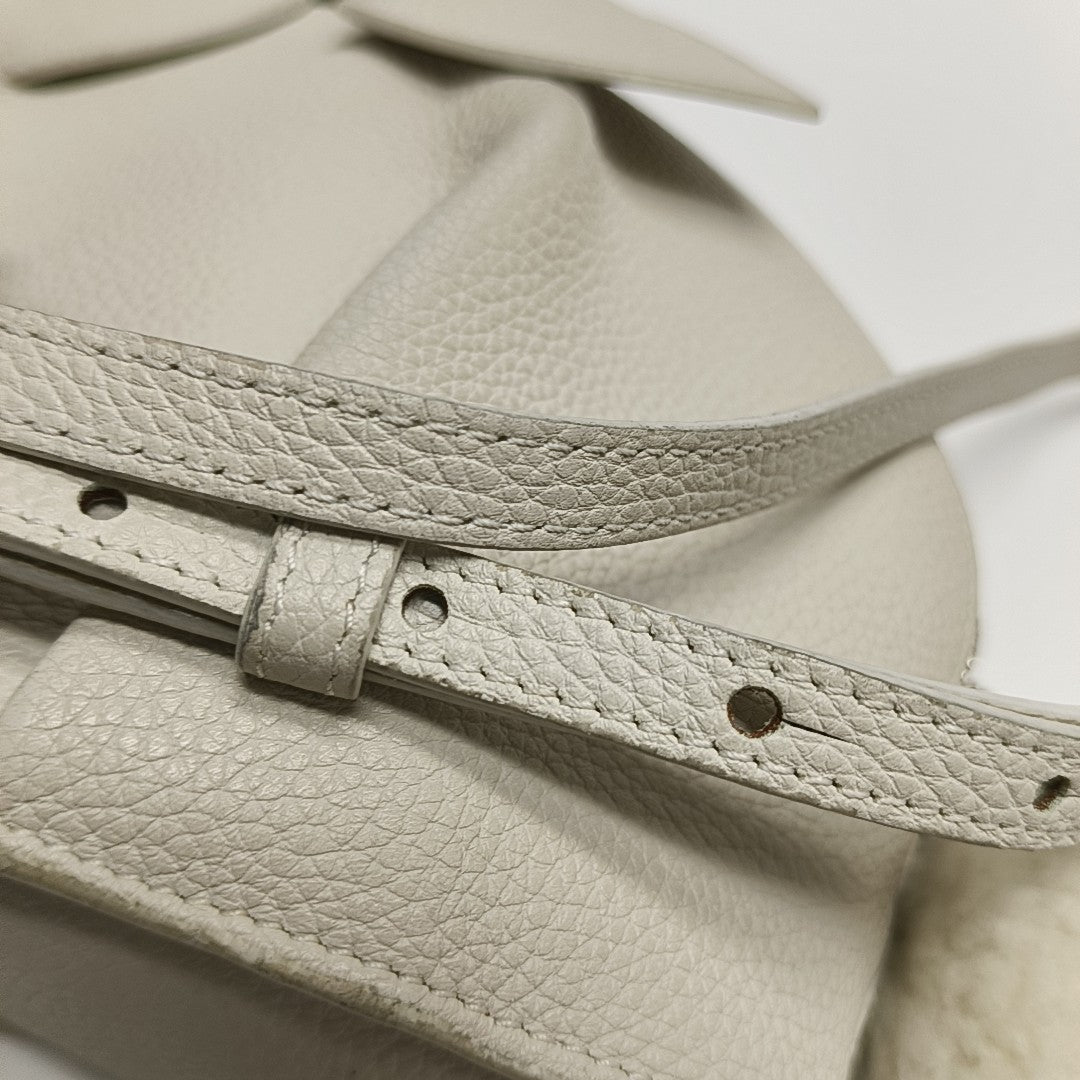 Animals Calfskin White