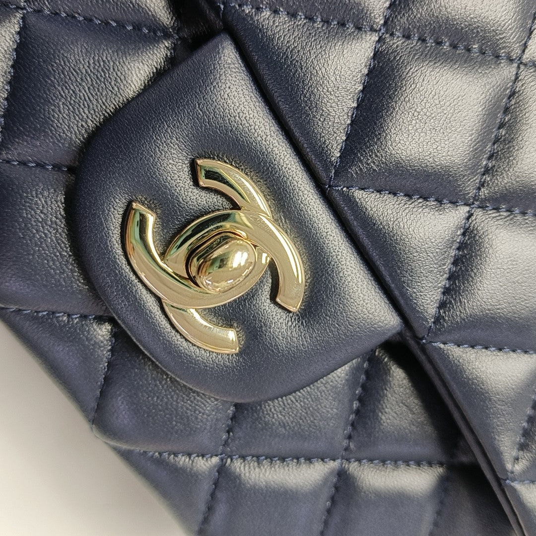 CLASSIC FLAP Mini Quilted Lambskin Blue