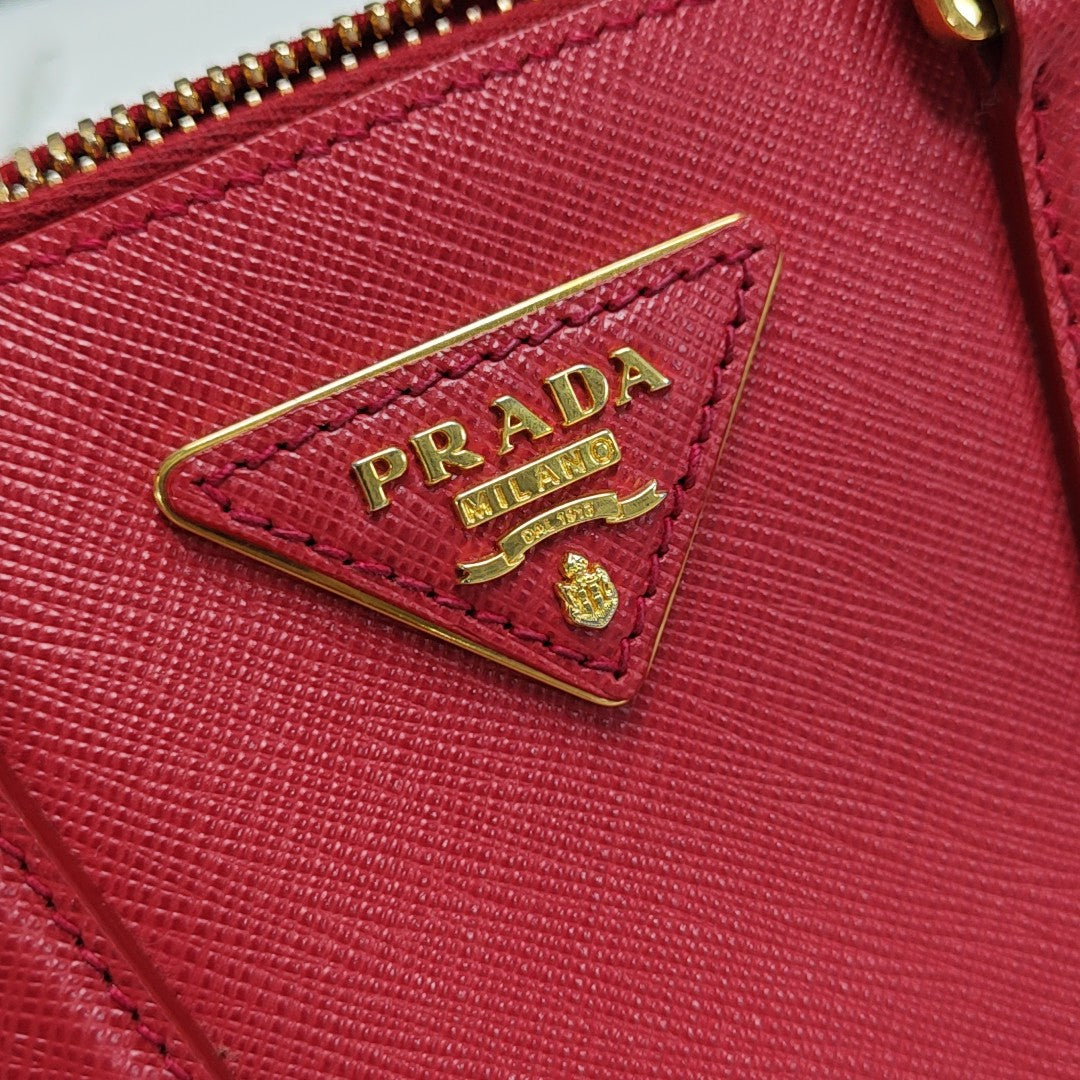 Promenade Small Saffiano Calfskin Red