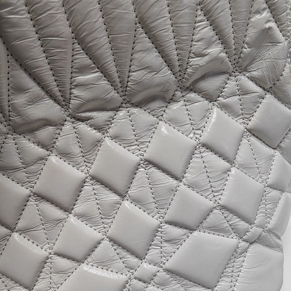 HOBO Quilted Calfskin White