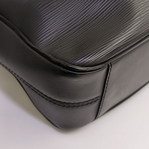 Epi Shoulder Bag Black