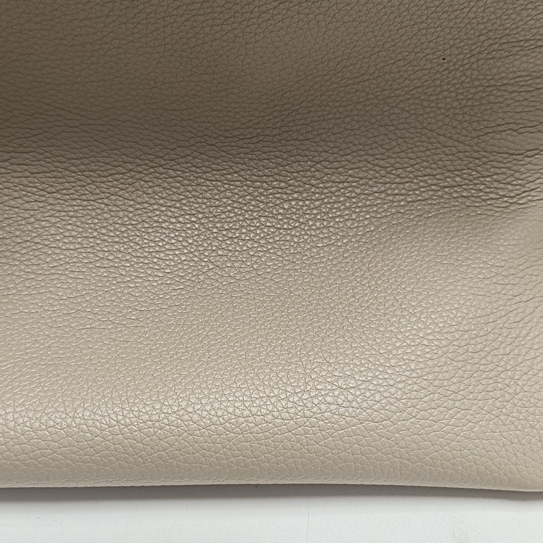 Cushion Calfskin Beige