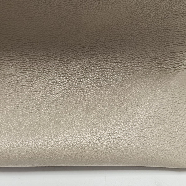 Cushion Calfskin Beige