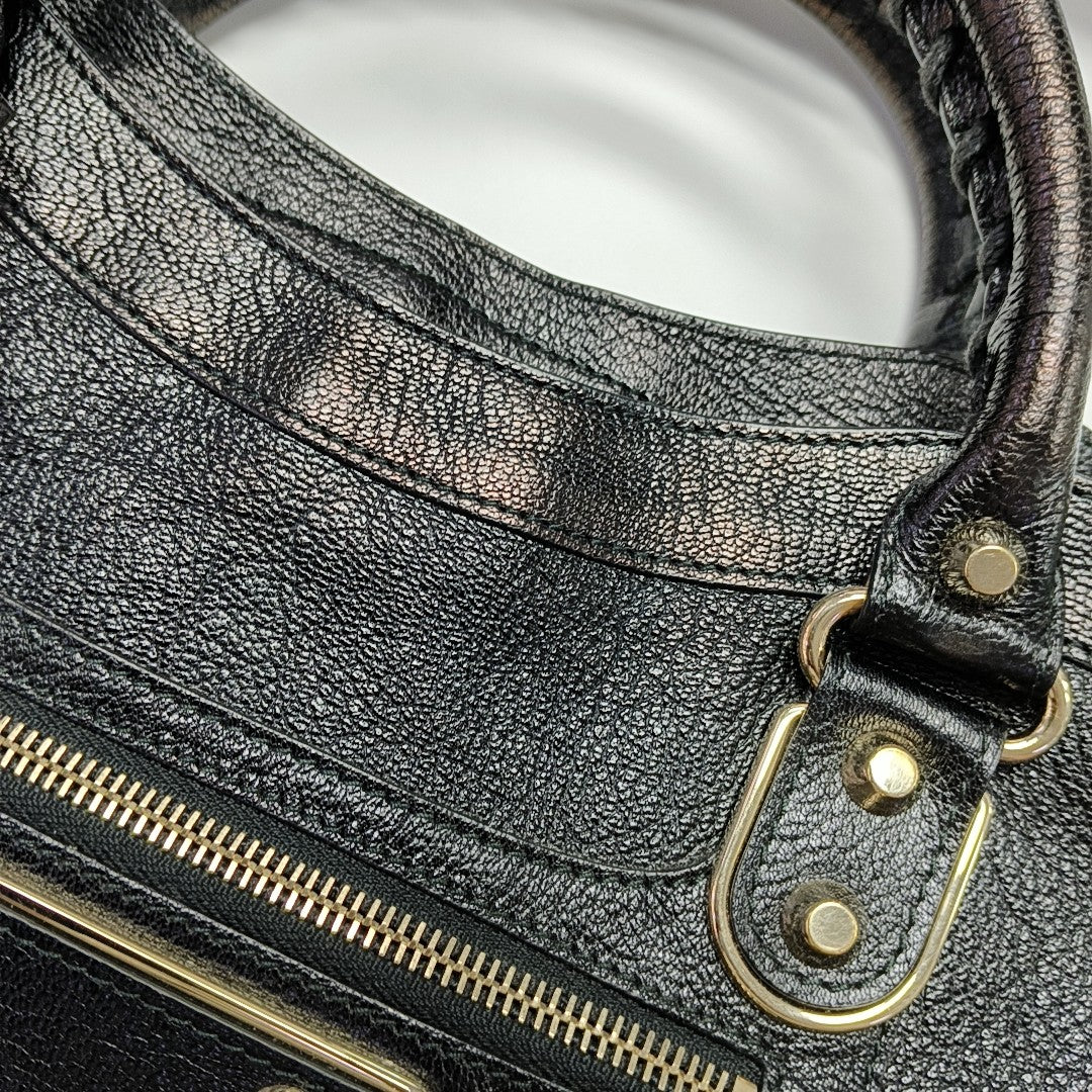 Classic Metallic Edge City Medium Lambskin Black
