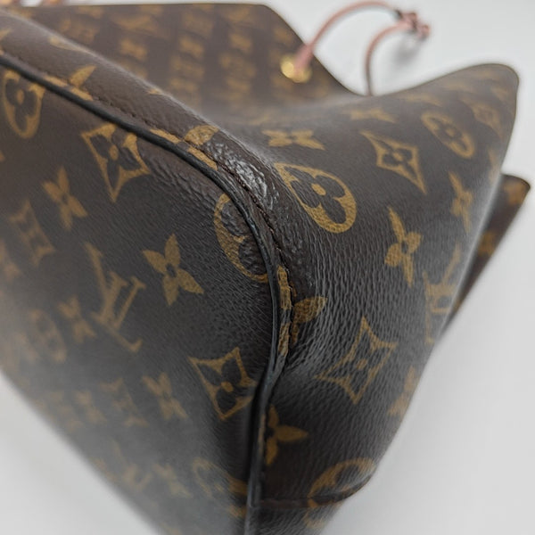 NÉONOÉ MM Monogram Coated Canvas Brown