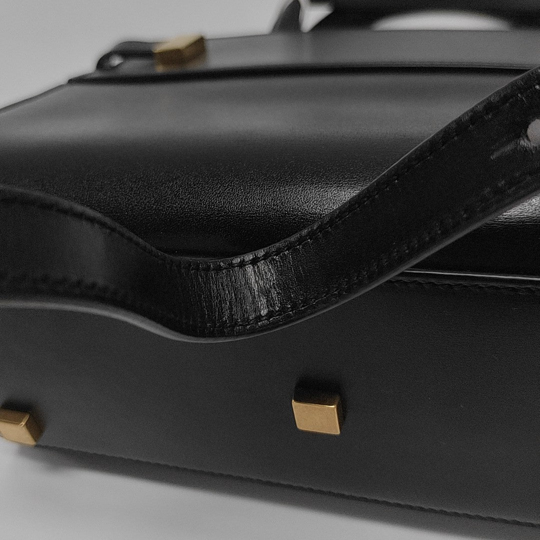 MANHATTAN Nano Calfskin Black