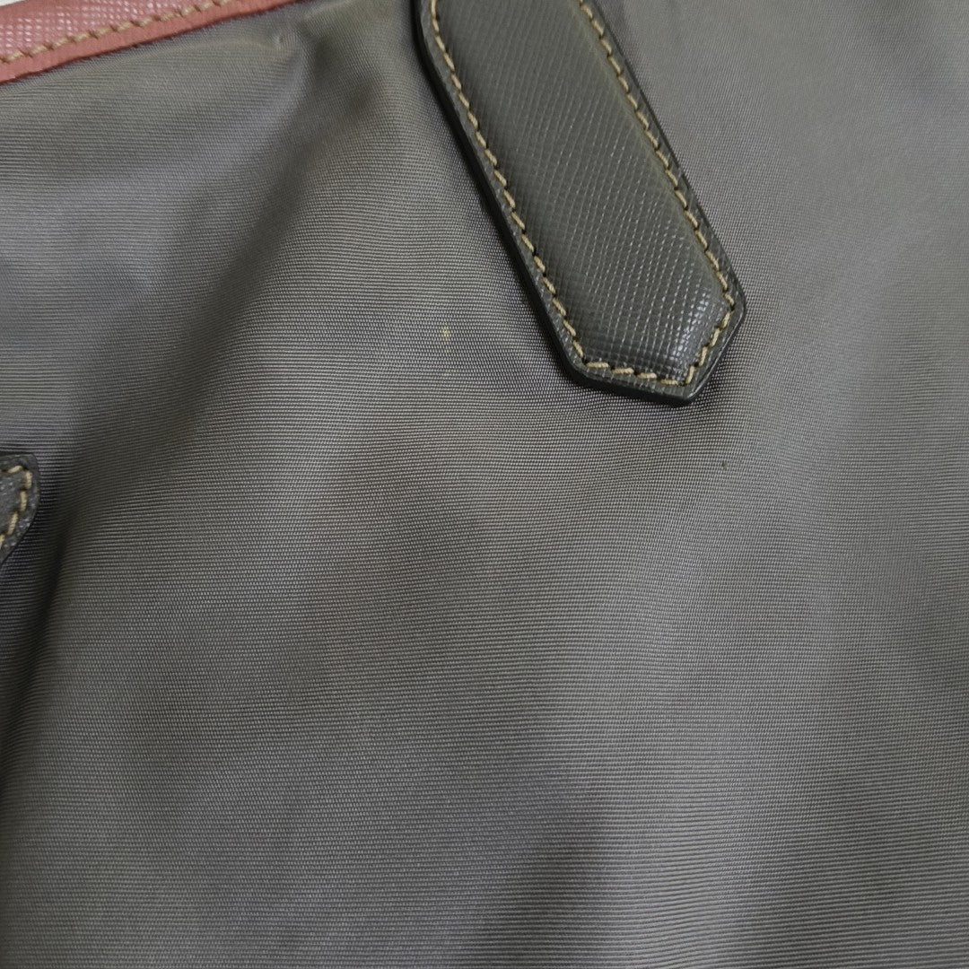 Vitello Phenix Tote Nylon Gray