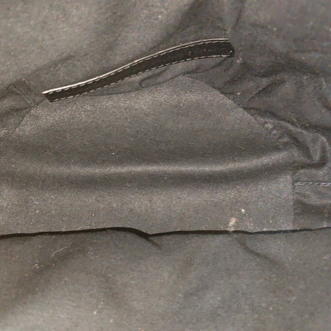 Pompon Bag Calfskin Black