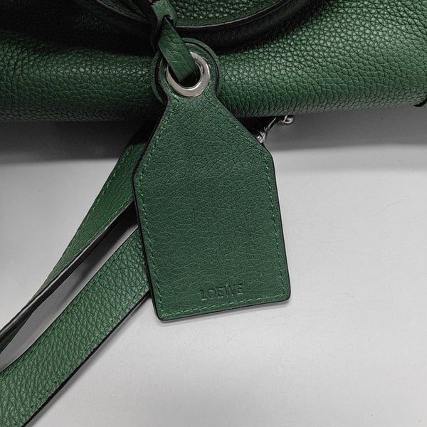 Authenticated pre-owned  Amazona Calfskin Green - Shoulder Bag at Looply