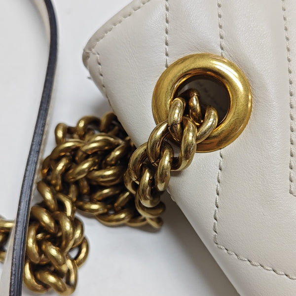 GG Marmont Medium Quilted Calfskin White