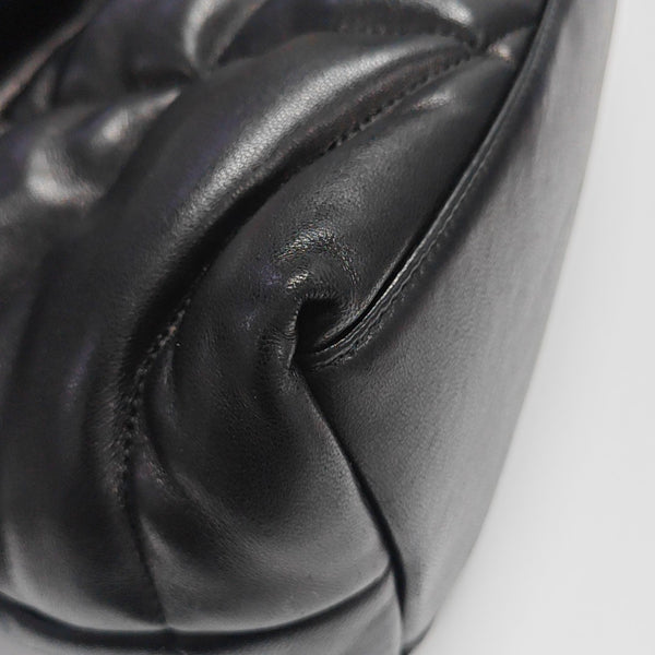 PUFFER Medium Chevron Lambskin Black