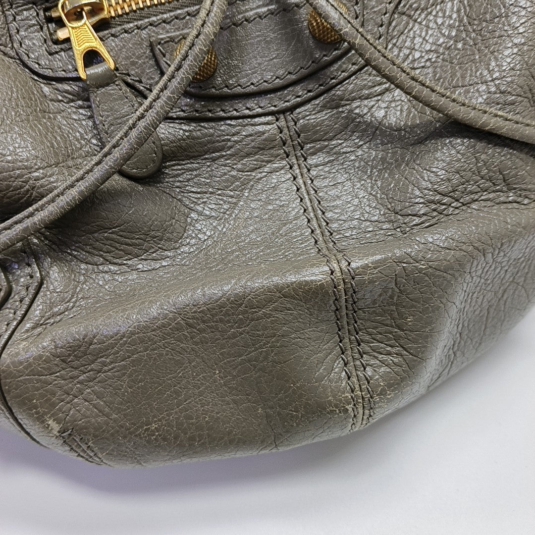Pompon Bag Lambskin Gray
