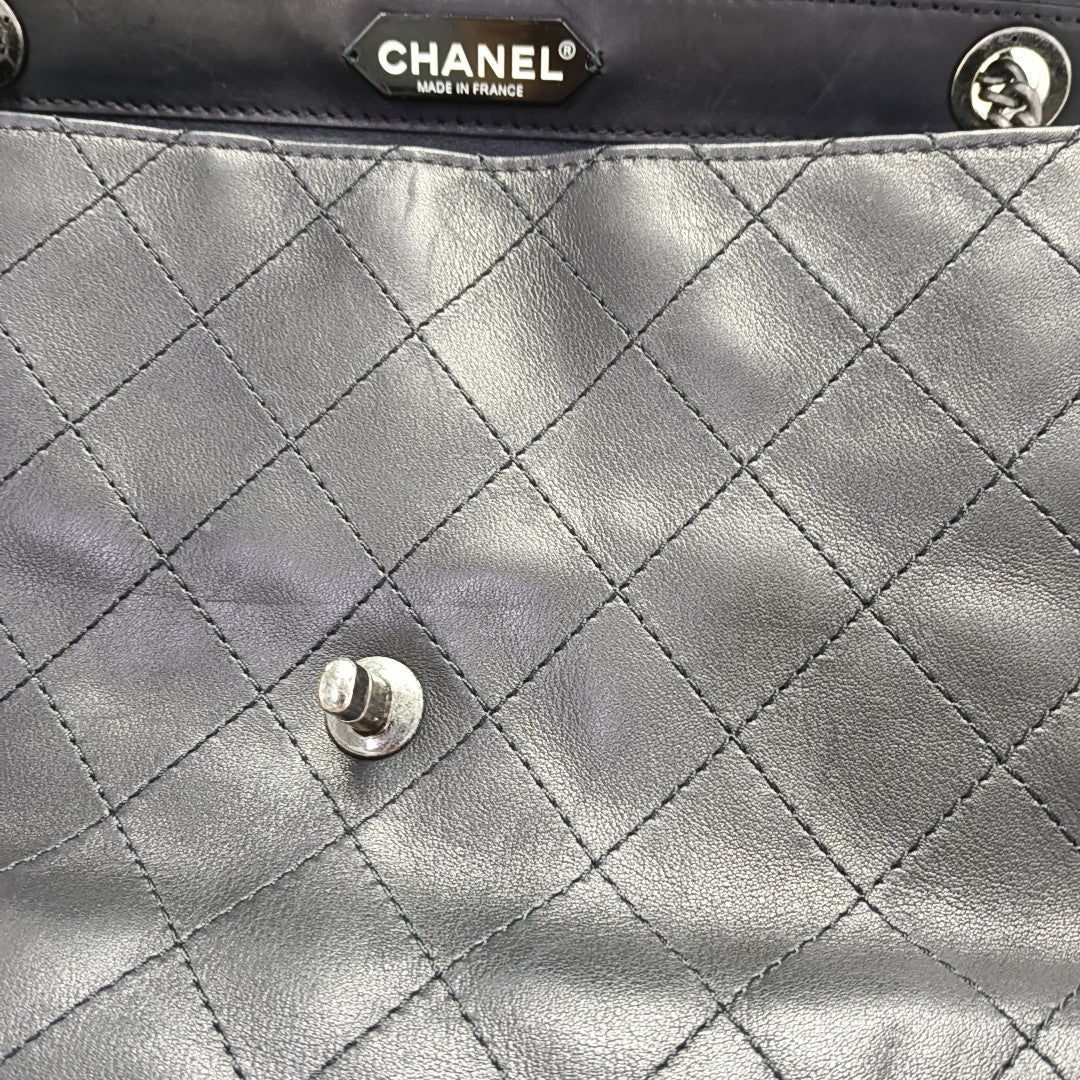 LUXURY TOP Quilted Calfskin Black