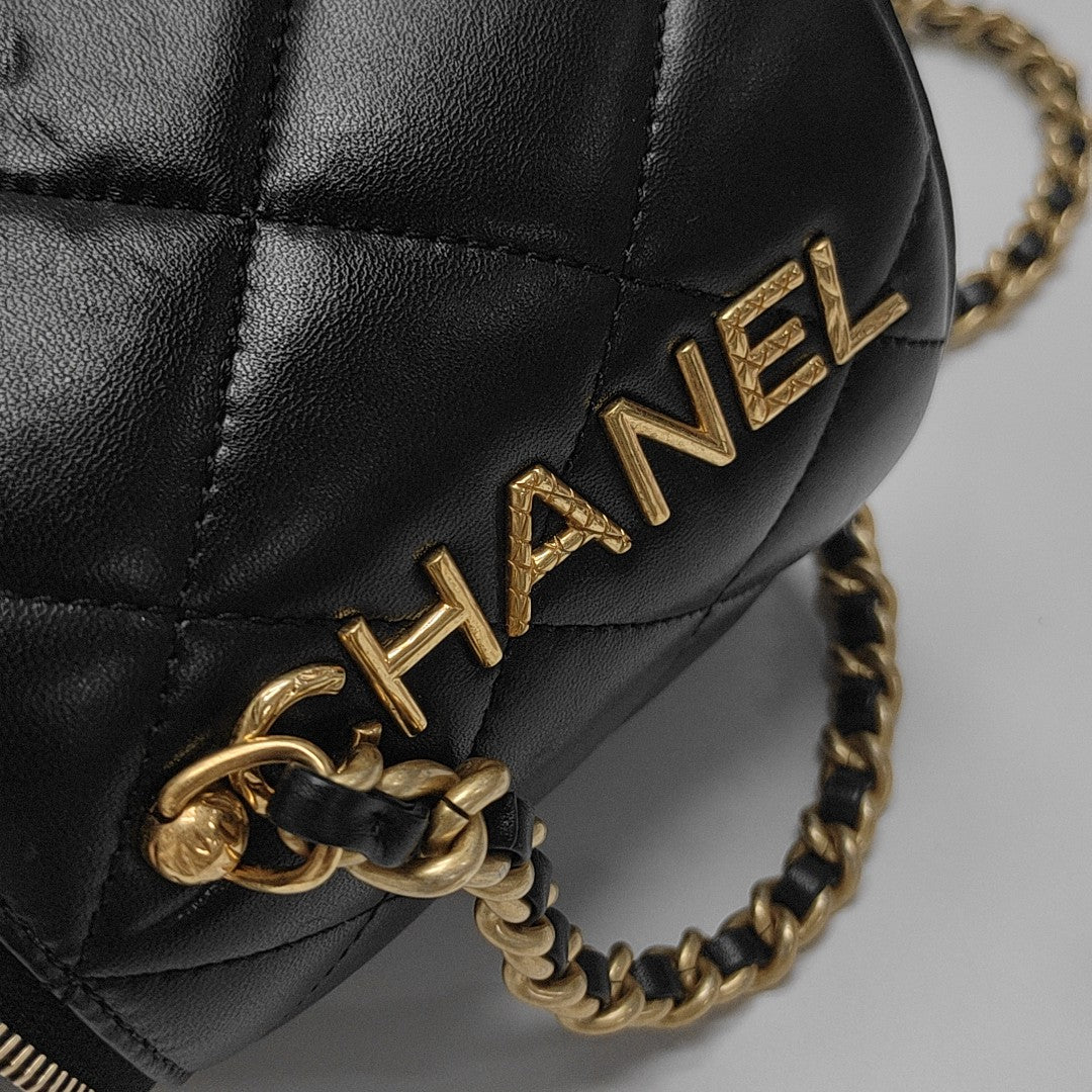 Quilted Lambskin Shoulder Bag Black