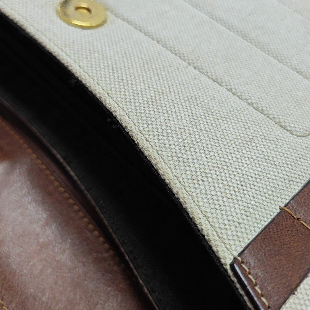 Street Chic Canvas Beige