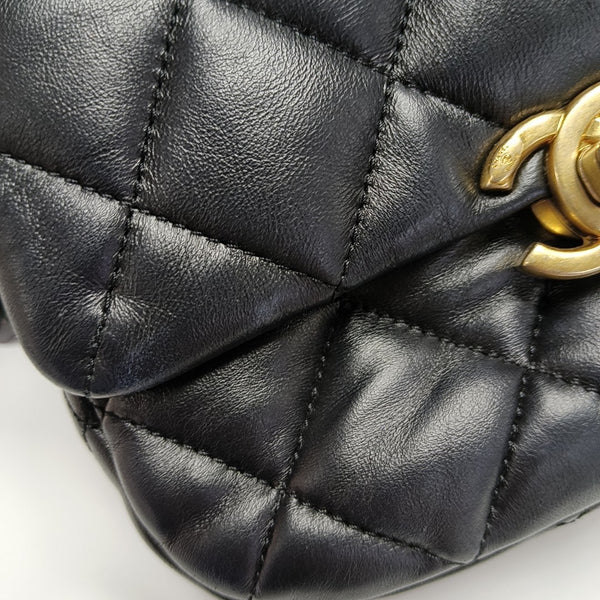Quilted Lambskin Shoulder Bag Black