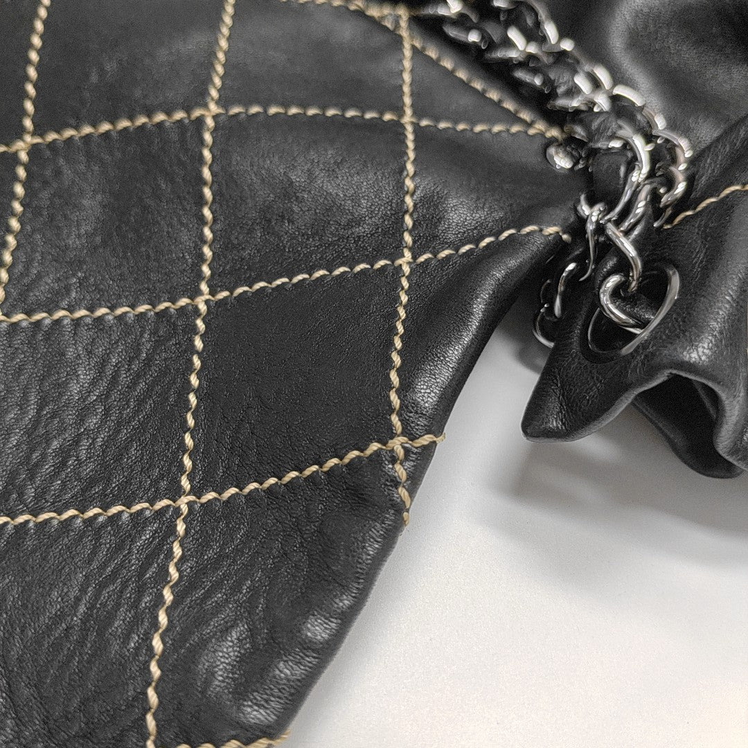 Quilted Lambskin Shoulder Bag Black