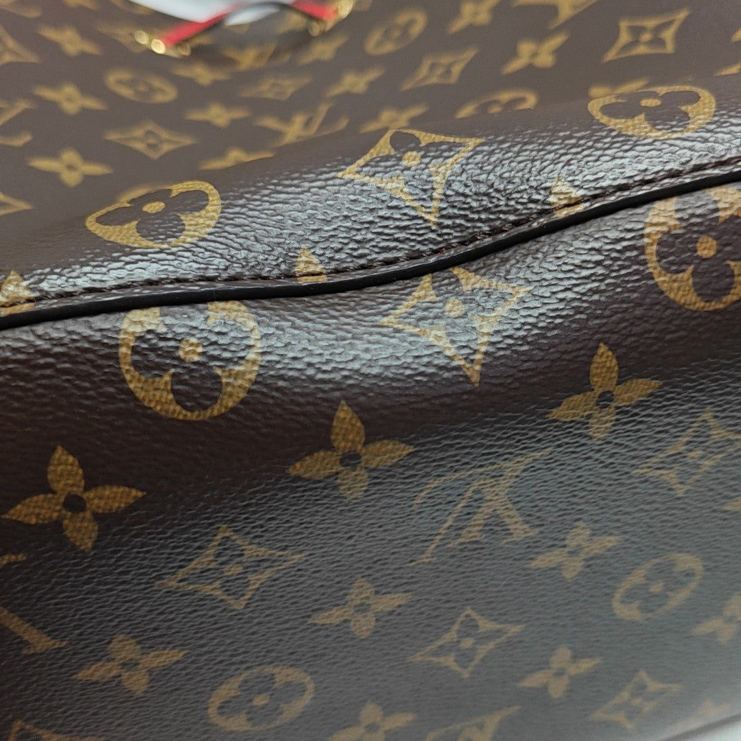 NÉONOÉ MM Monogram Coated Canvas Brown