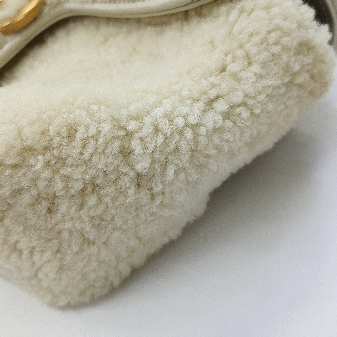 GG Marmont Medium Quilted Sheepskin Beige