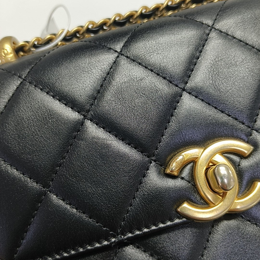 TRENDY CC Quilted Lambskin Black