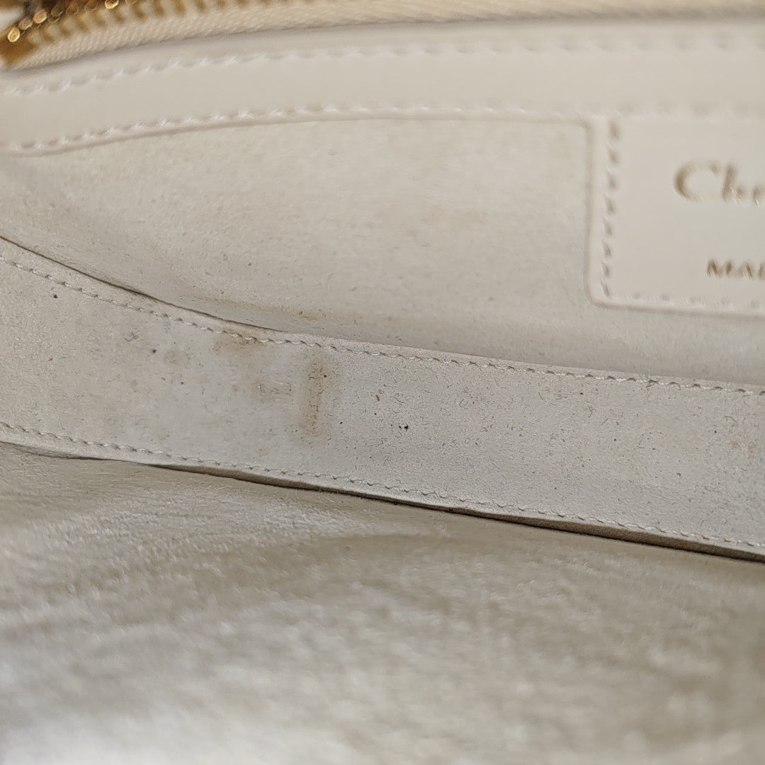 Bobby Medium Calfskin White