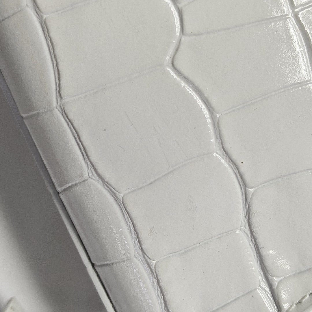 Neo Classic Nano Calfskin White