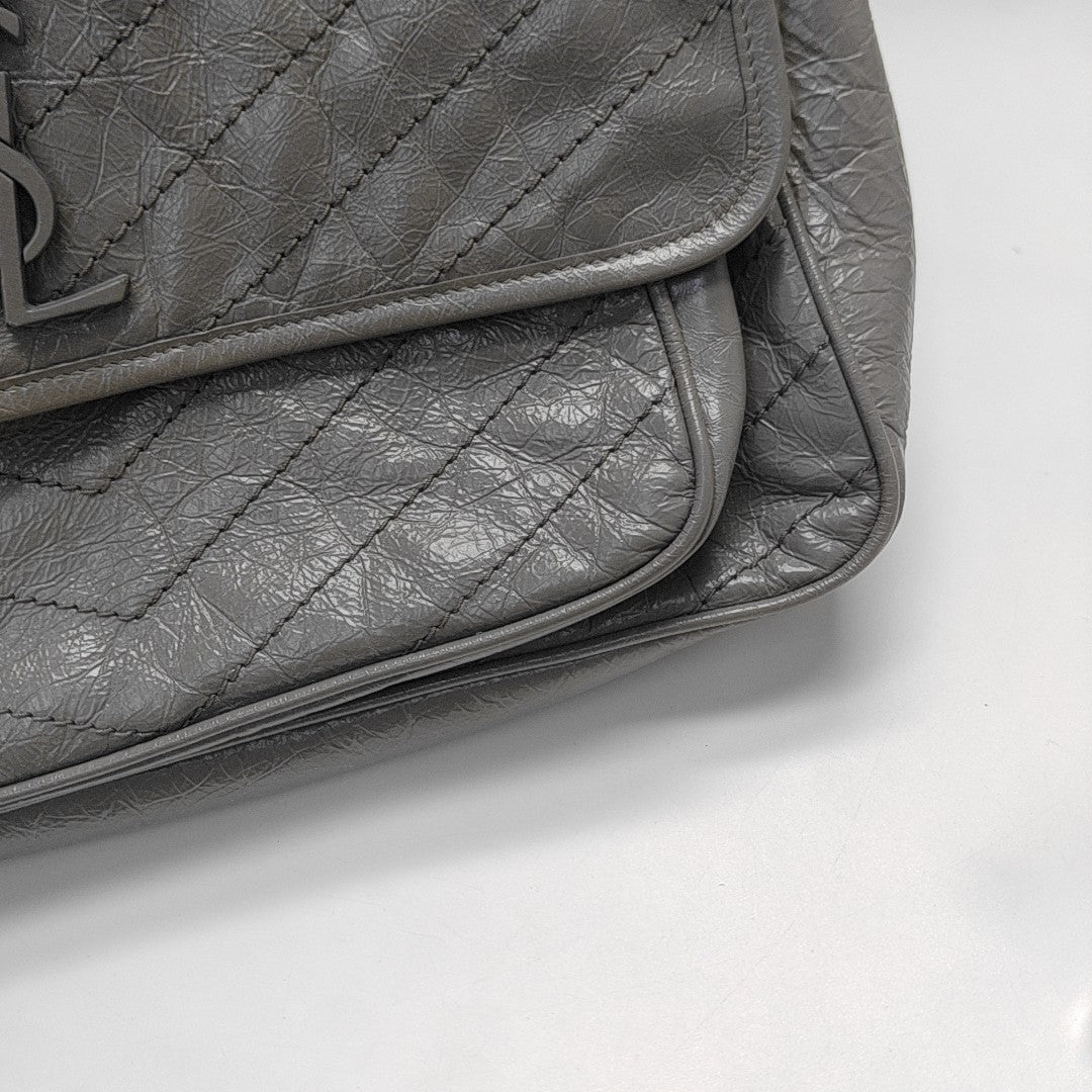 NIKI Large Chevron Calfskin Gray