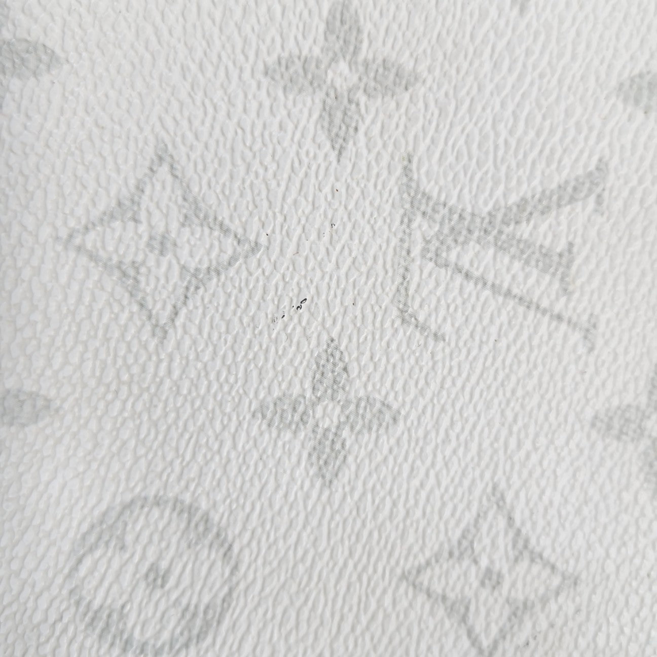 POCHETTE CHAINE GM Monogram Coated Canvas White