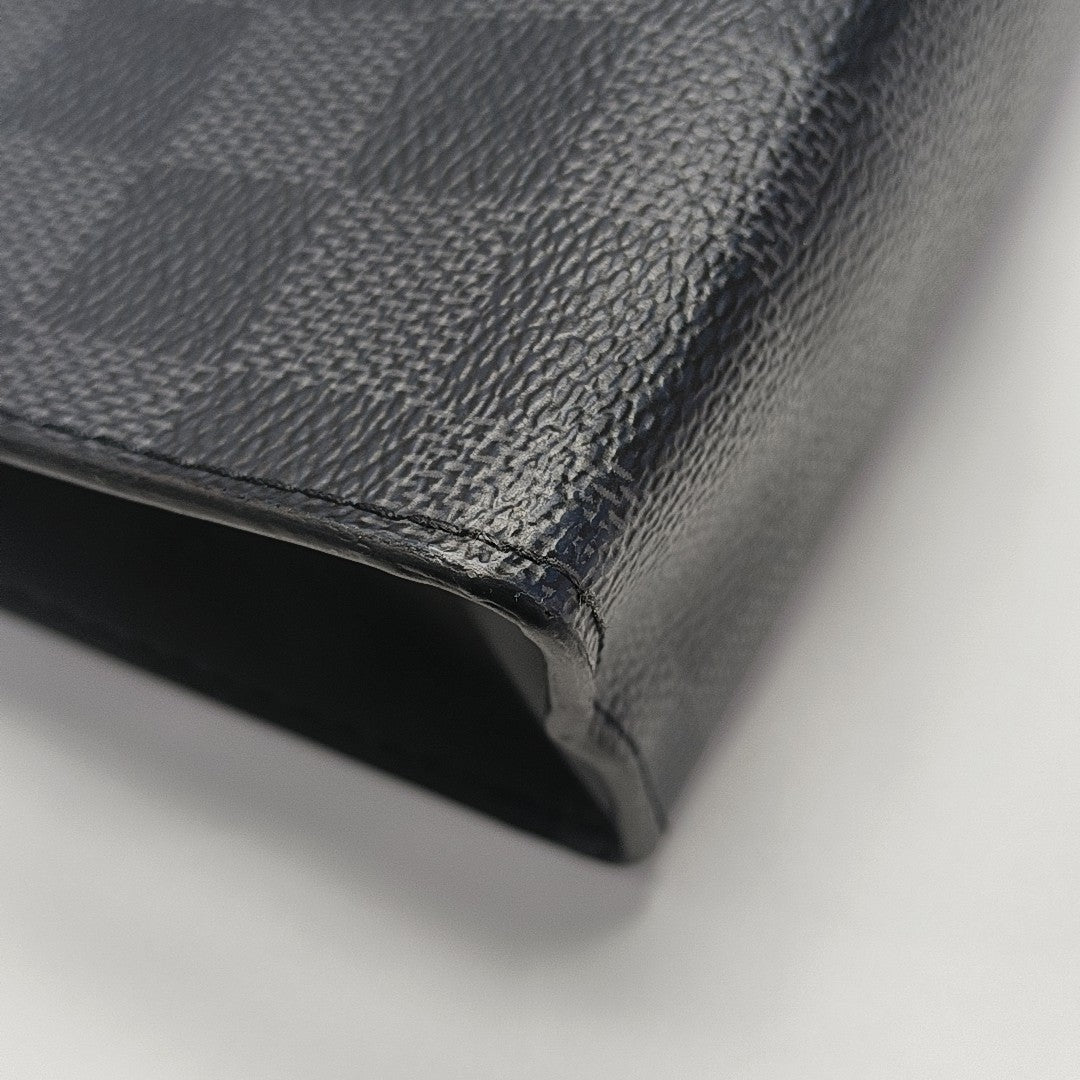 Pochette Voyag MM Damier Graphite Coated Canvas Gray