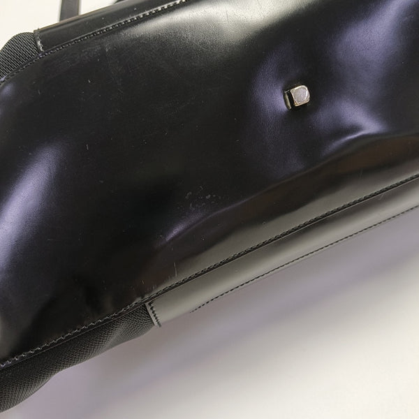Satchel Calfskin Black