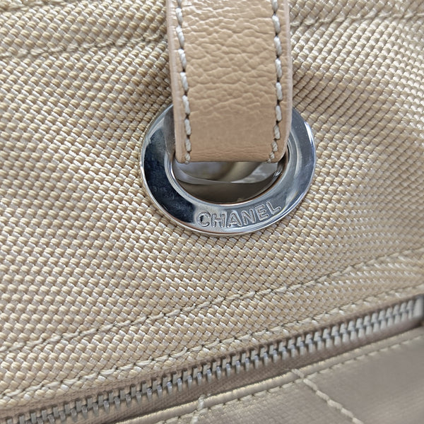 PARIS BIARRITZ Lona Revestida Acolchada Grande Beige