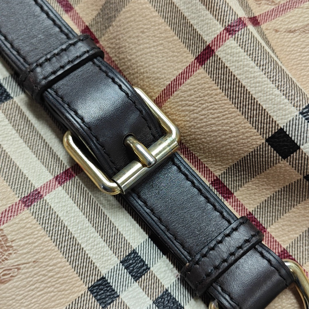 Northfield Coated Canvas Beige
