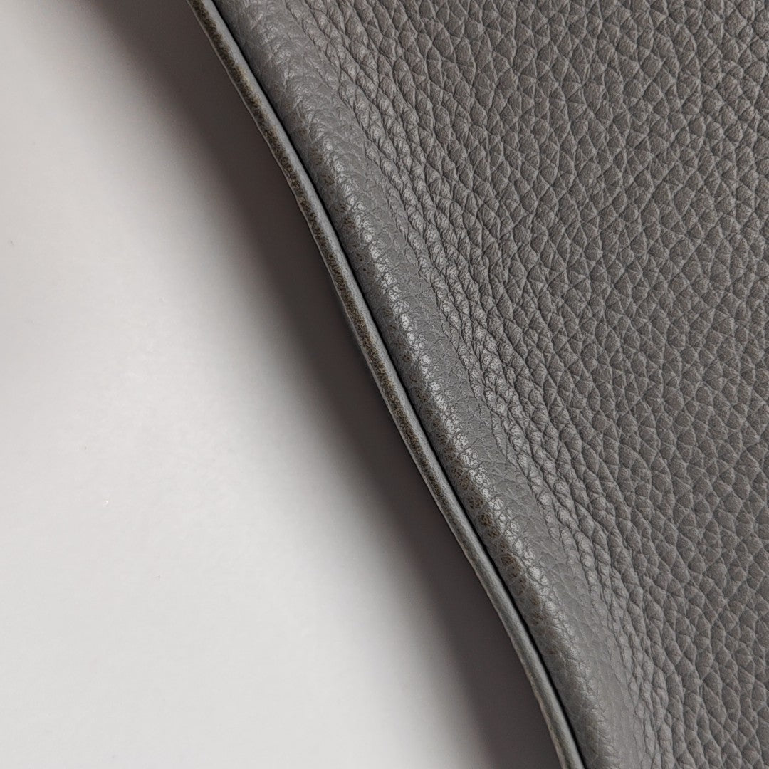 Safari Calfskin Gray