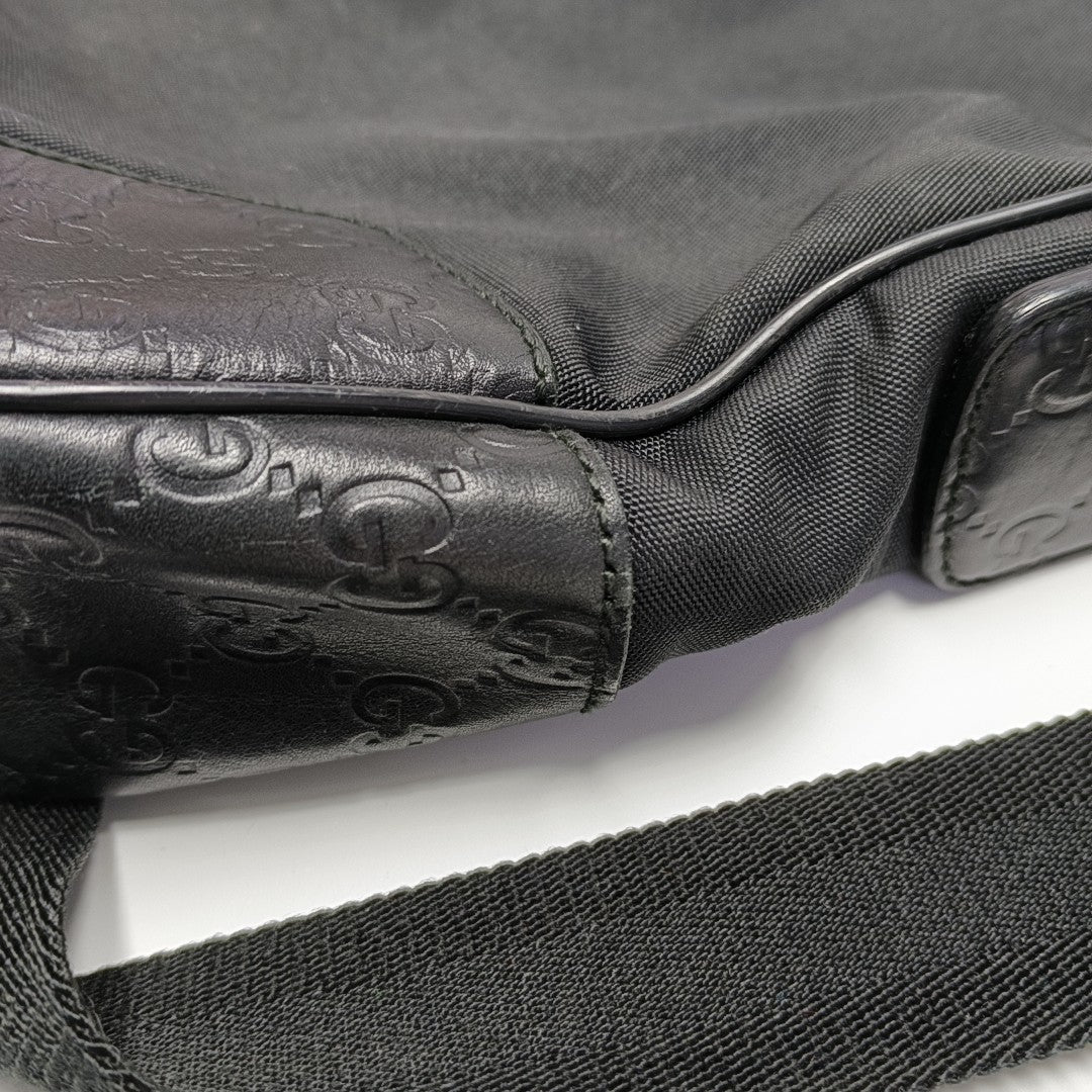 Messenger Fabric Black