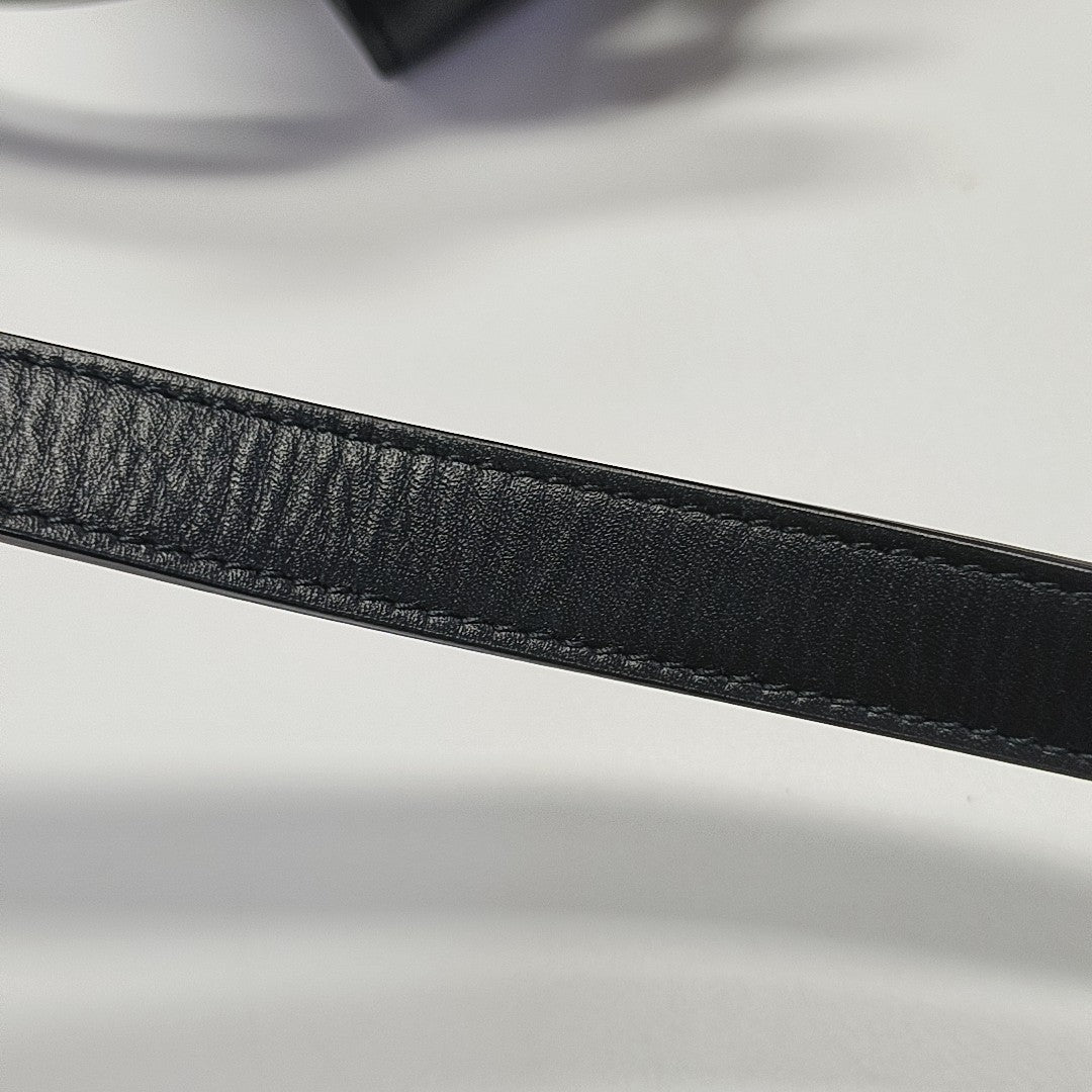LE 37 Small Calfskin Black