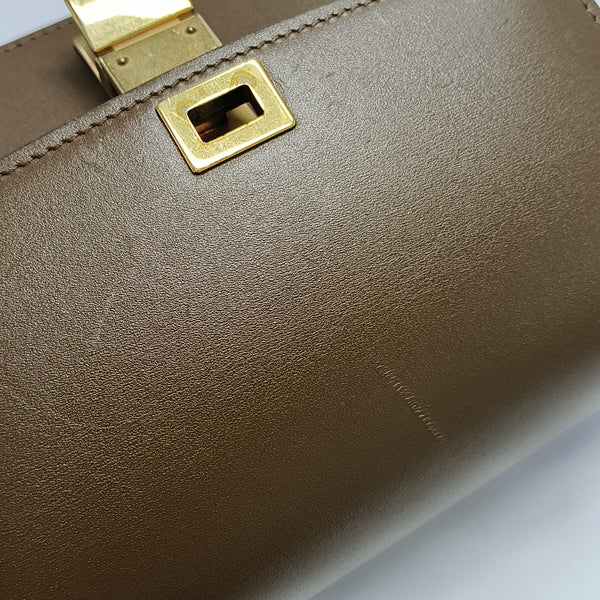 CLASSIC BOX Mini Calfskin Brown